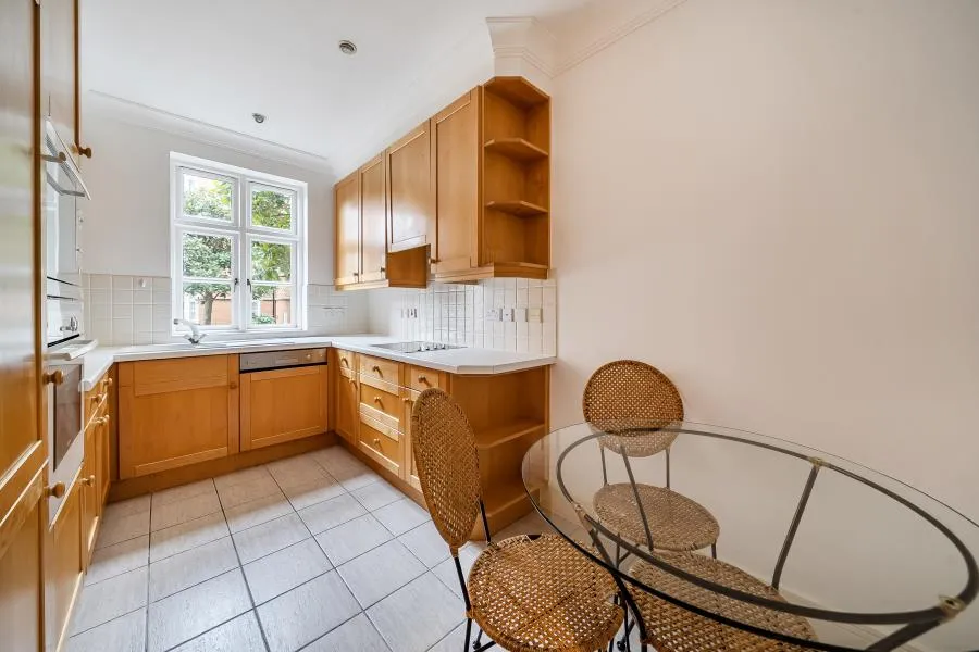 Virginia Water, GU25 4ST, photo 3