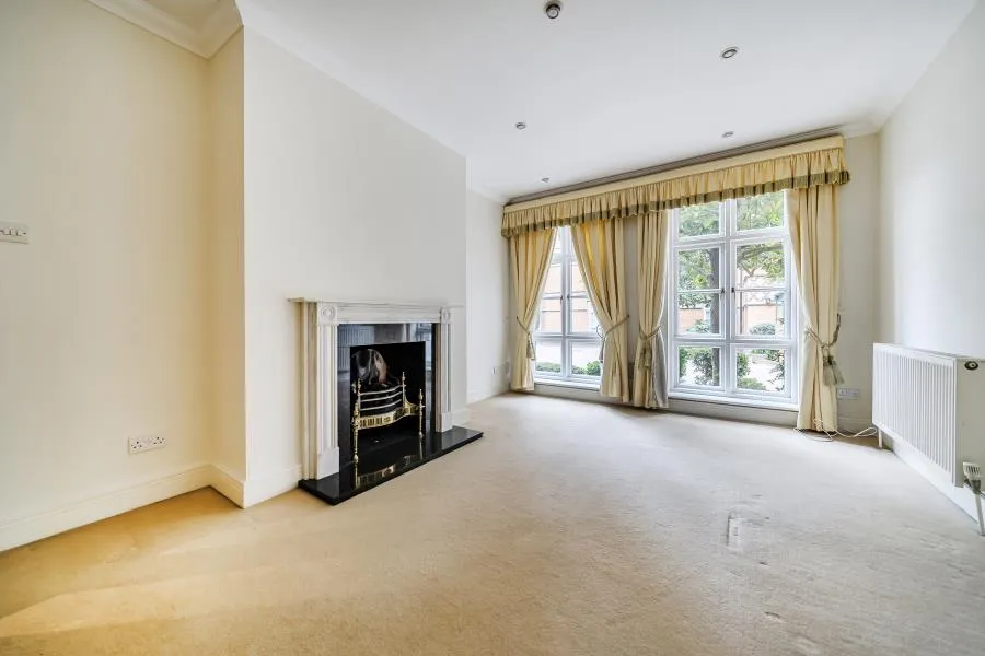 Virginia Water, GU25 4ST, photo 2