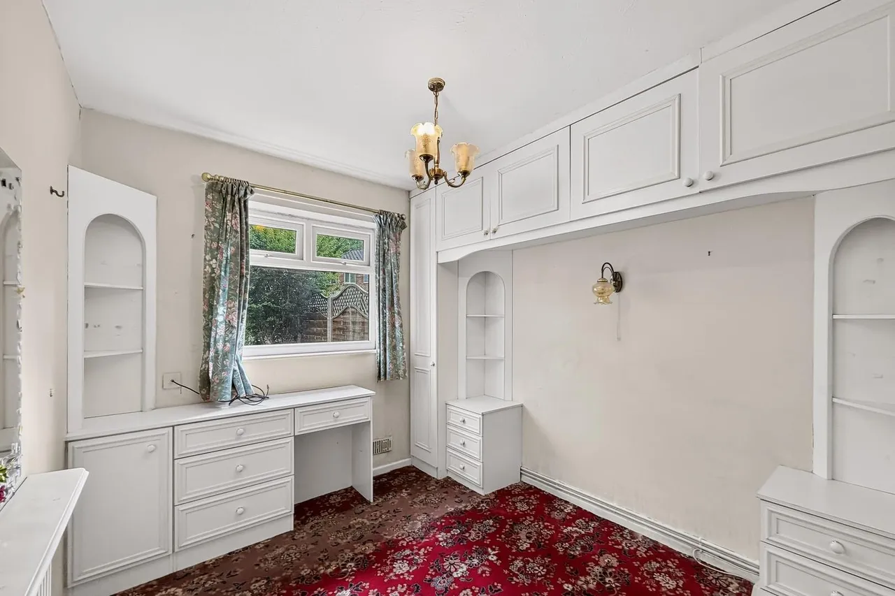 Threshfield Drive, Timperley WA15 6XW, photo 8