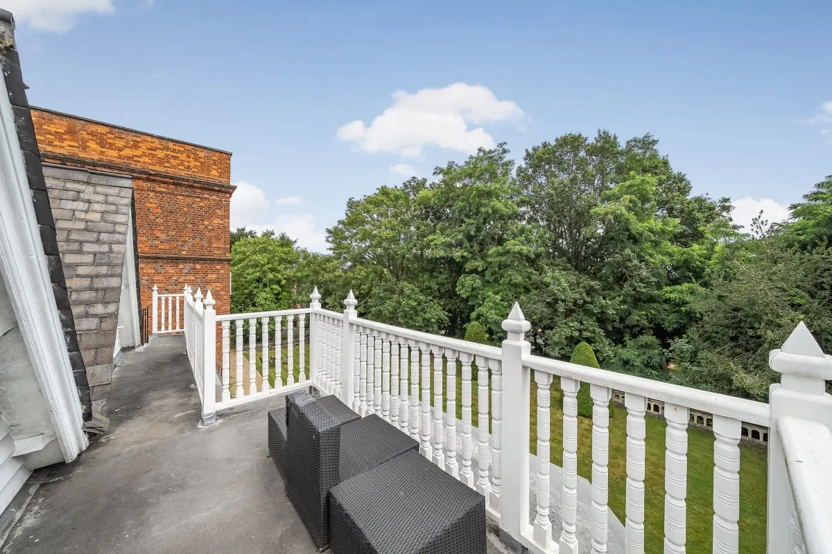 Devey Close, Kingston Upon Thames, KT2, photo 4