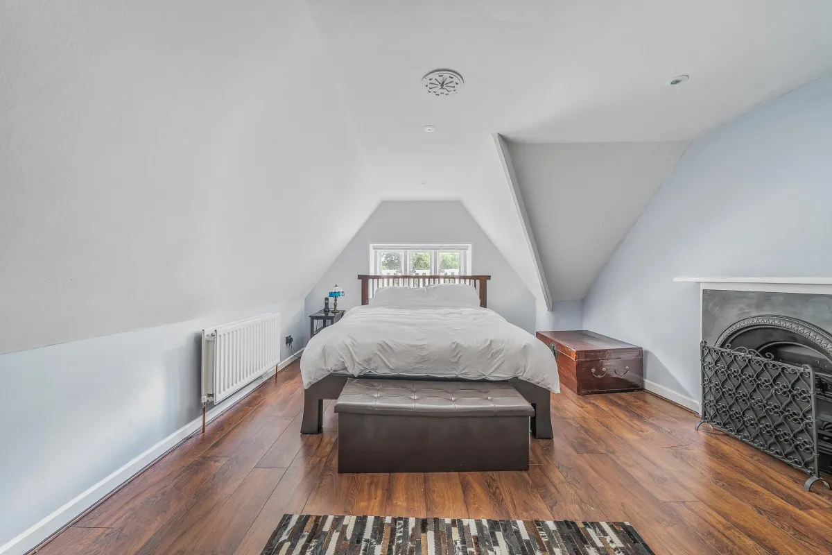 Devey Close, Kingston Upon Thames, KT2, photo 18