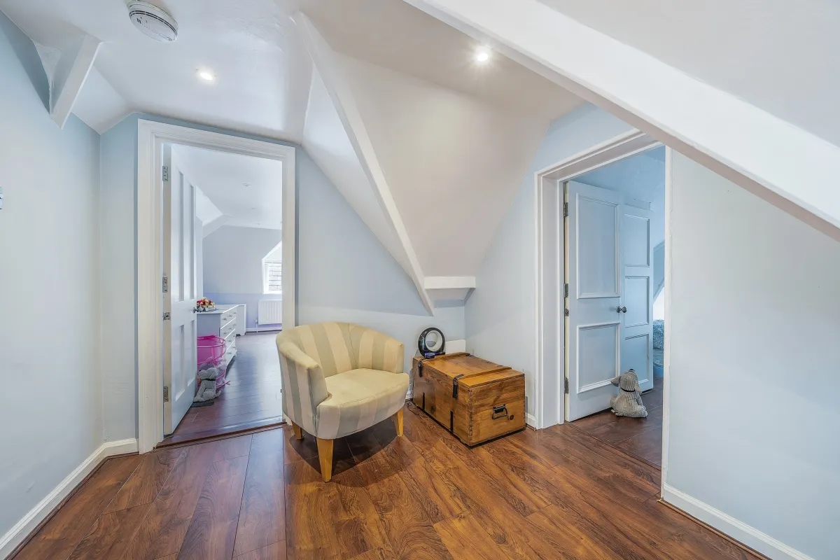 Devey Close, Kingston Upon Thames, KT2, photo 15