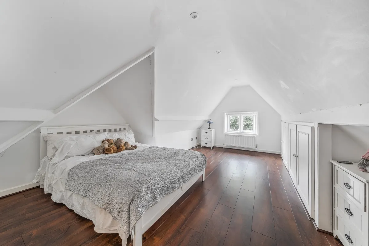 Devey Close, Kingston Upon Thames, KT2, photo 6