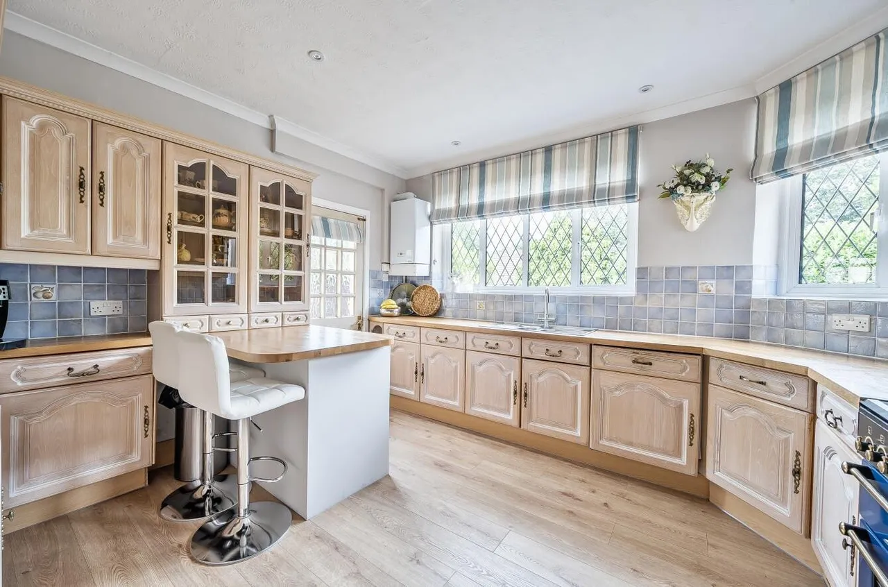 Fullerton Road, Carshalton, SM5 4JU, photo 3