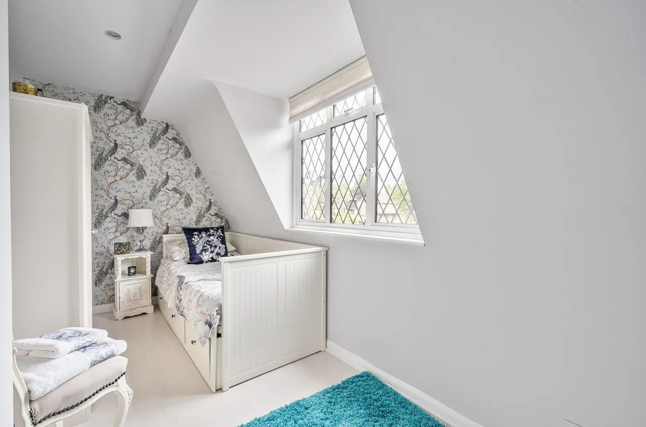 Fullerton Road, Carshalton, SM5 4JU, photo 26