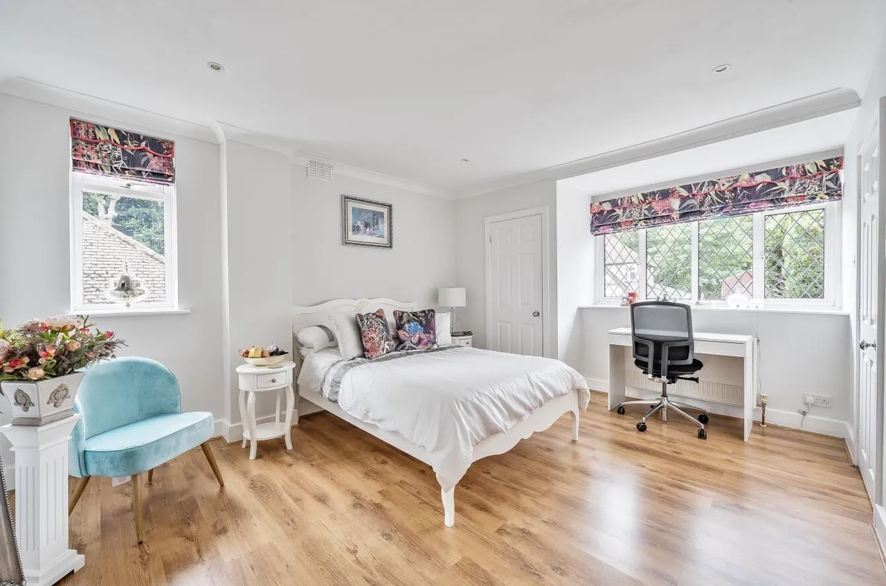 Fullerton Road, Carshalton, SM5 4JU, photo 18