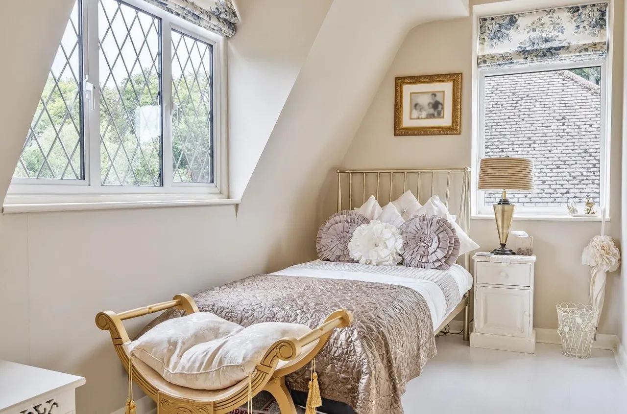 Fullerton Road, Carshalton, SM5 4JU, photo 25
