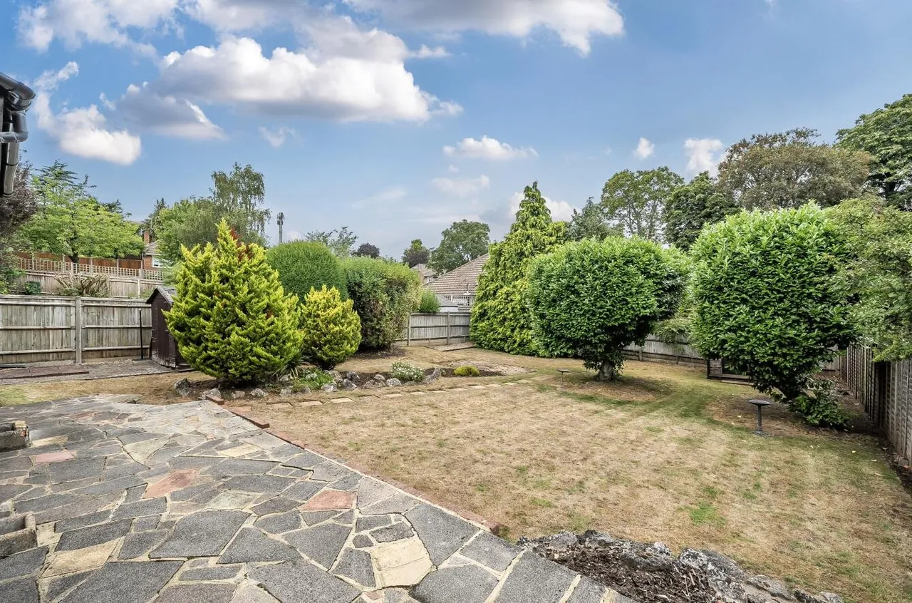 Fullerton Road, Carshalton, SM5 4JU, photo 13