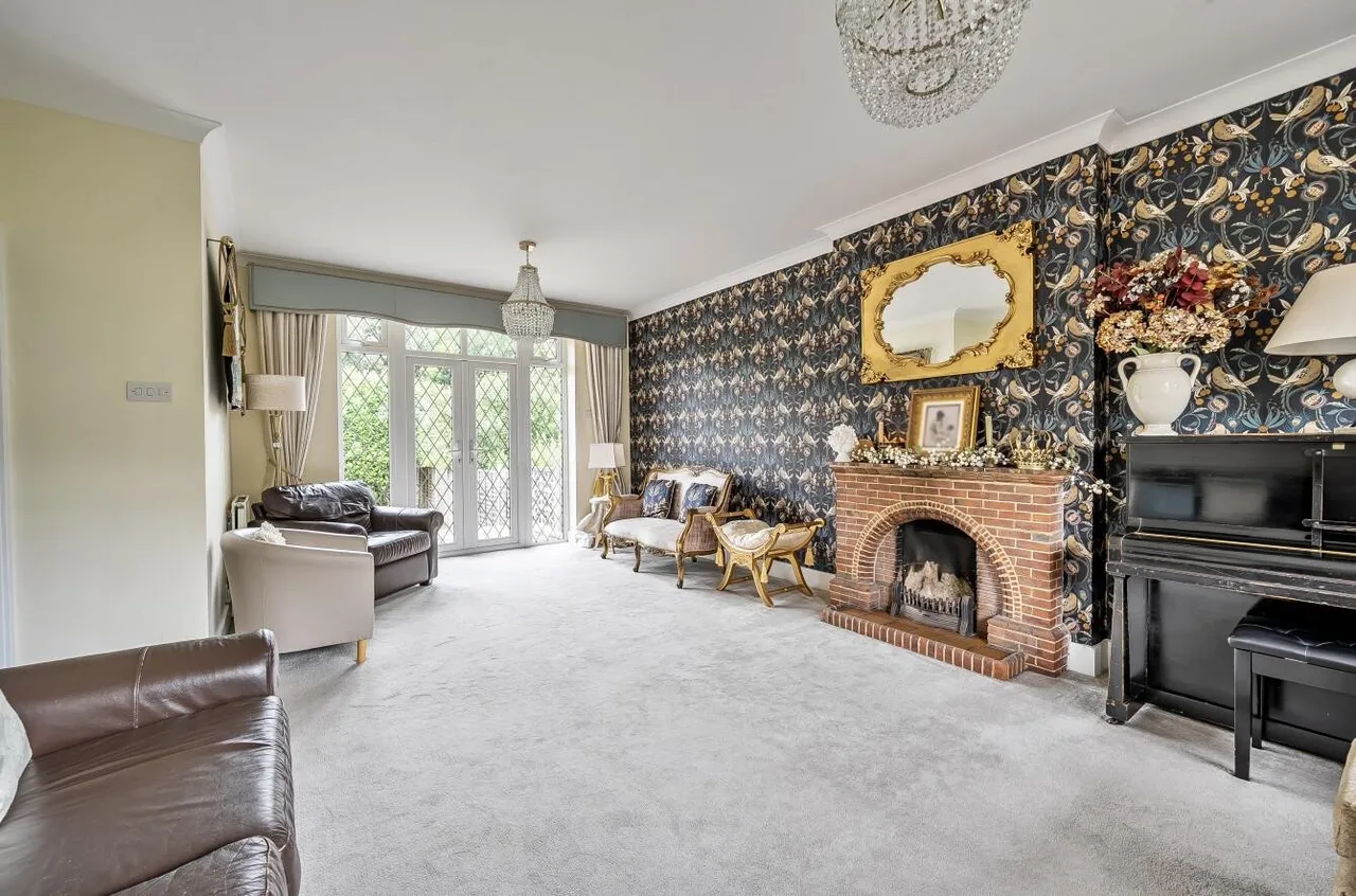 Fullerton Road, Carshalton, SM5 4JU, photo 2