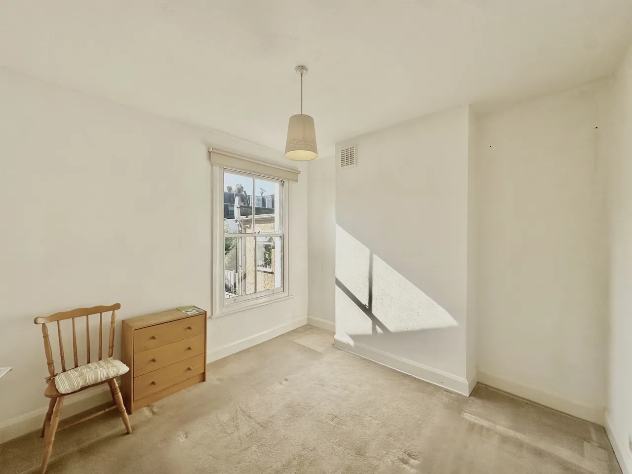 Broughton Road, Fulham, London, photo 4