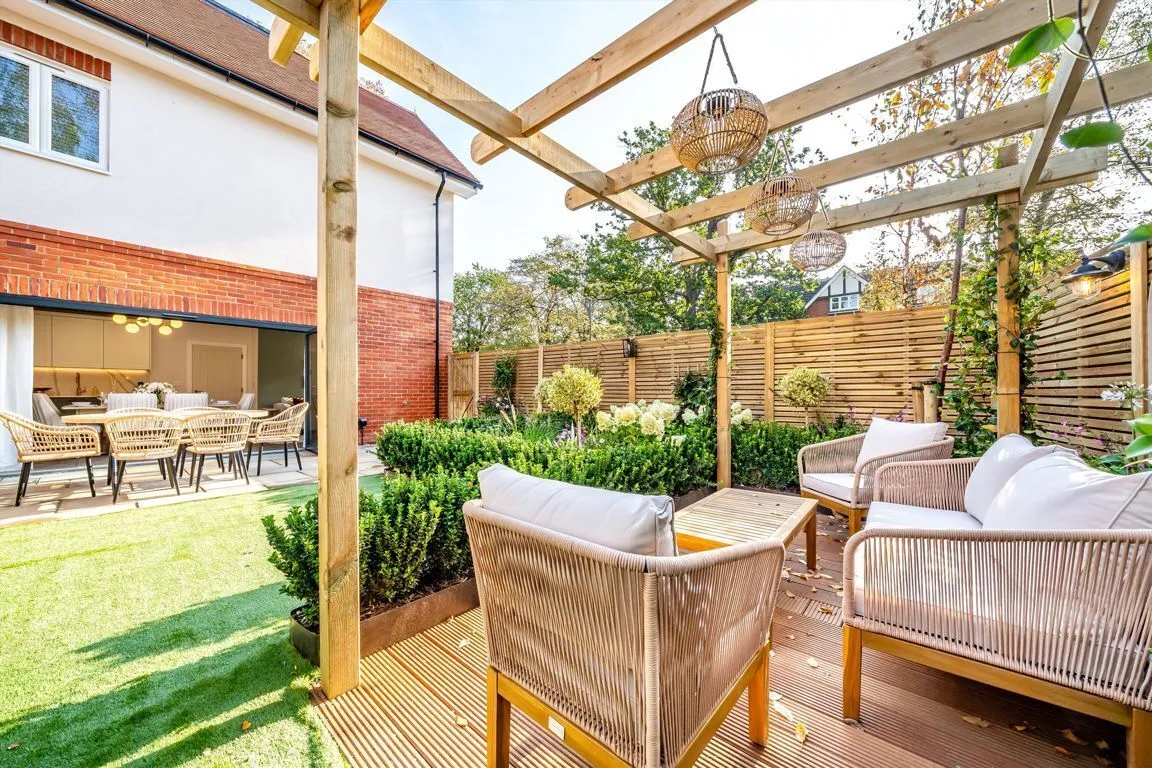 Queens Road, Weybridge, KT13, photo 13