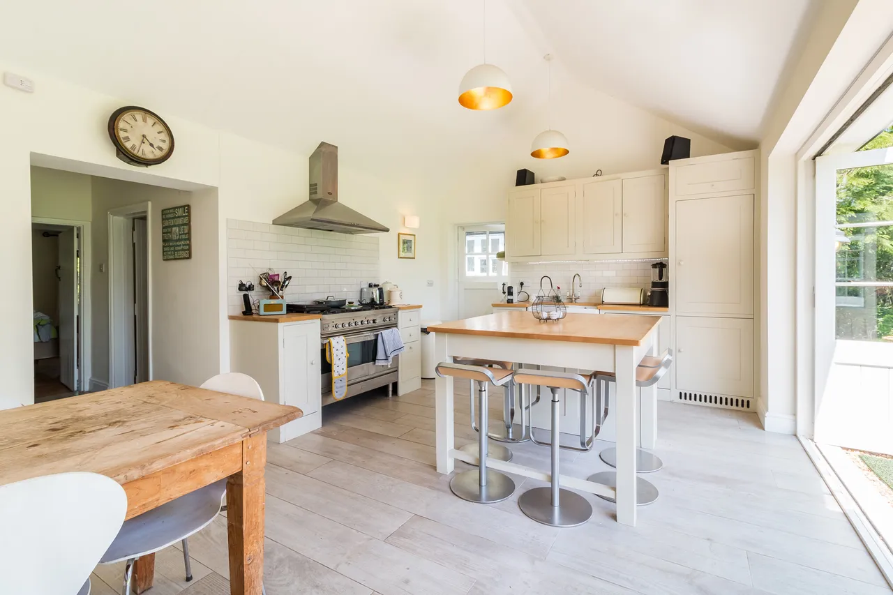 The Cottage Bartley Road, Woodlands, Southampton, Southampton, SO40 7GP, photo 2