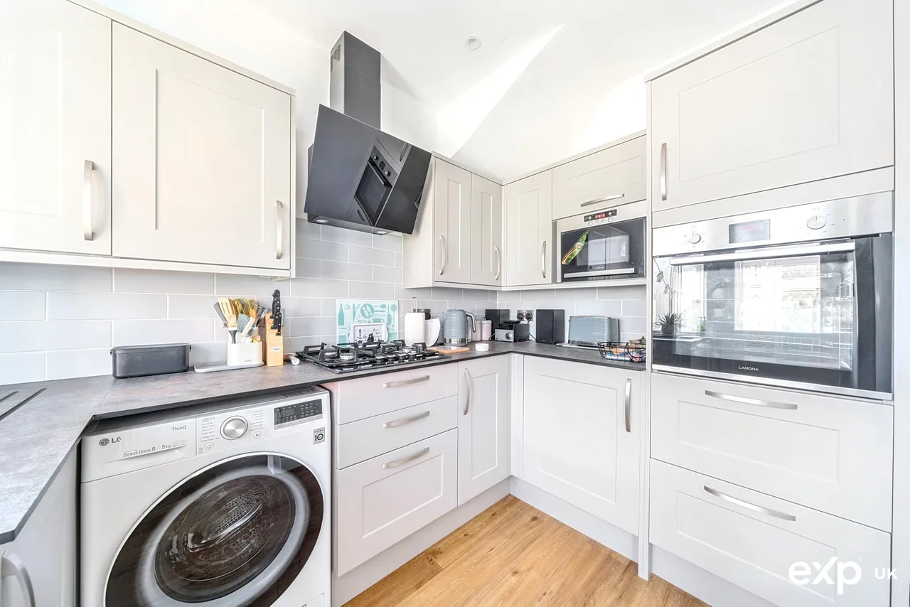 Higher Furzeham Road, Brixham, TQ5, photo 12