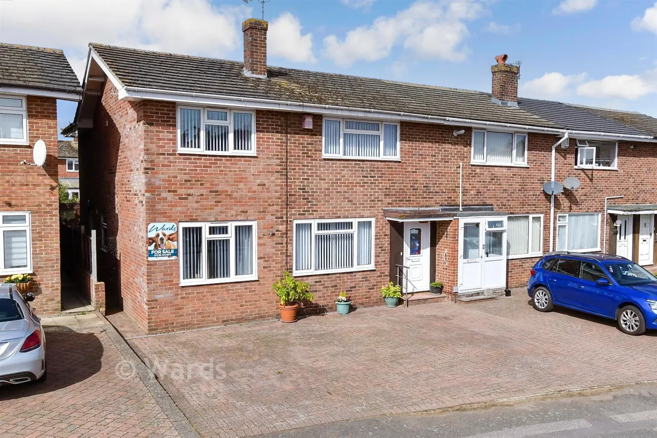 4 bed house for sale, Oriole Way, Larkfield, ME20