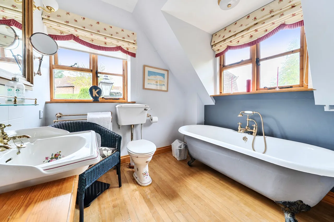 Pond Cottage The Street, Long Sutton, Hook, RG29 1ST, photo 13
