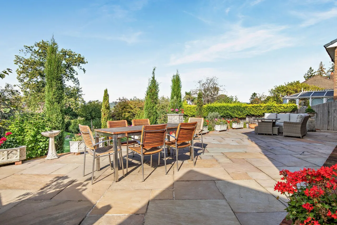 Chichester Road, Midhurst, GU29, photo 9