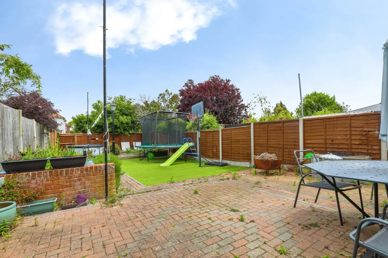 Springfield Road, Sittingbourne, Kent, ME10, photo 10