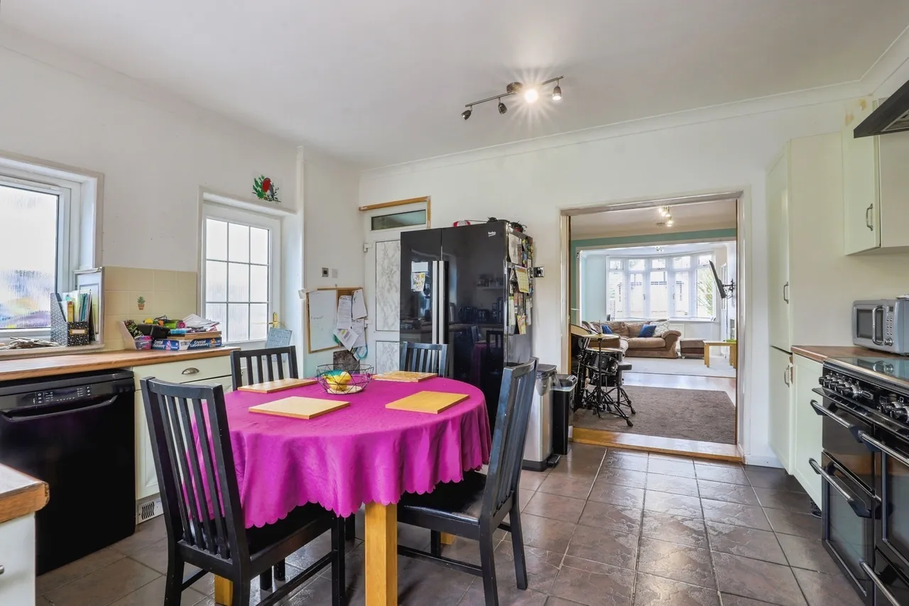 Springfield Road, Sittingbourne, Kent, ME10, photo 4