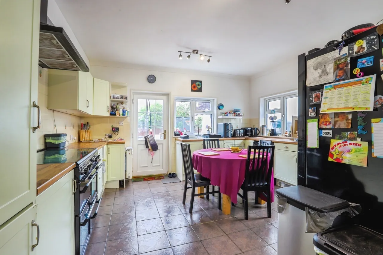 Springfield Road, Sittingbourne, Kent, ME10, photo 13