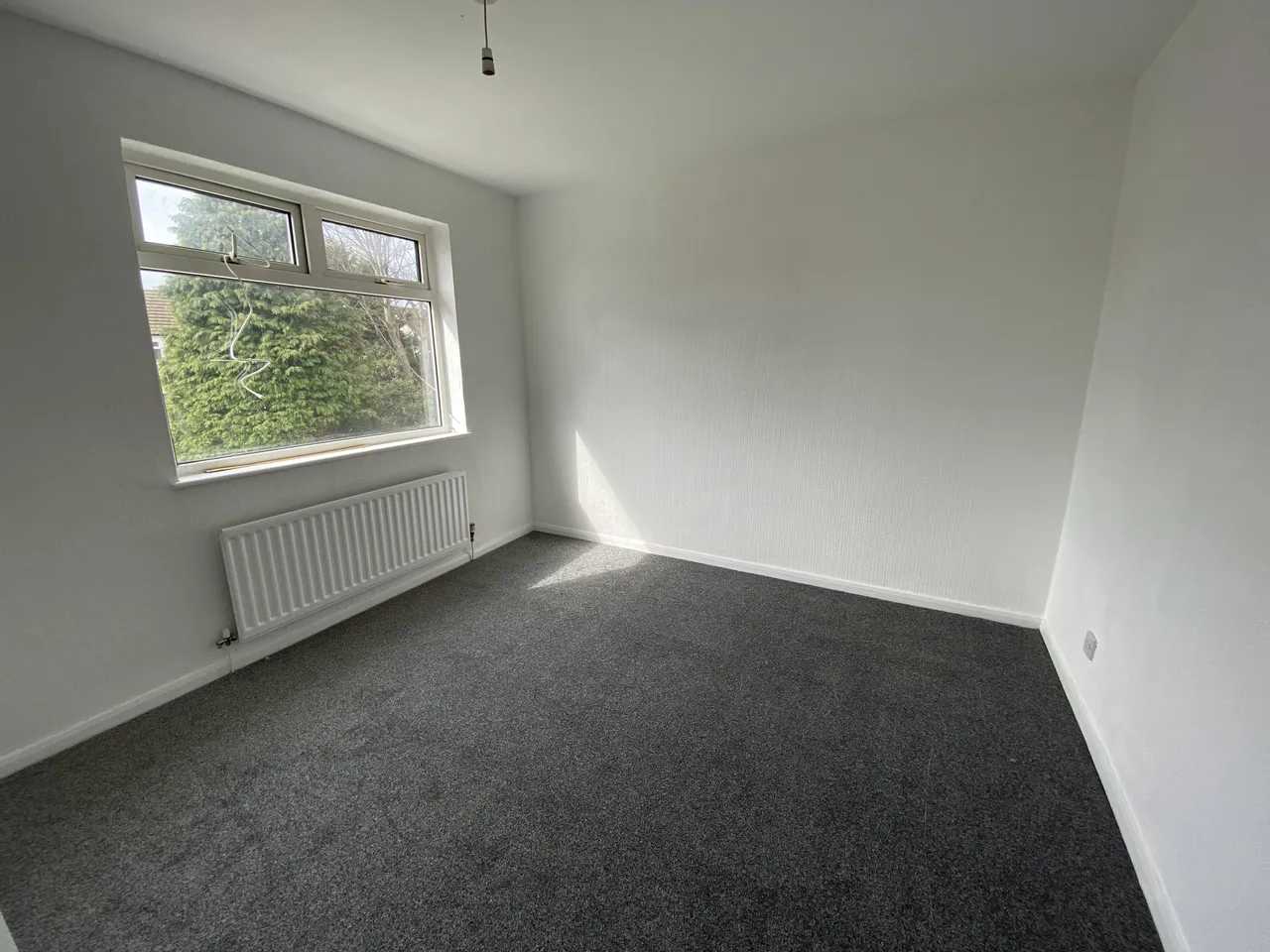 Fairmead Road, CH46, photo 7