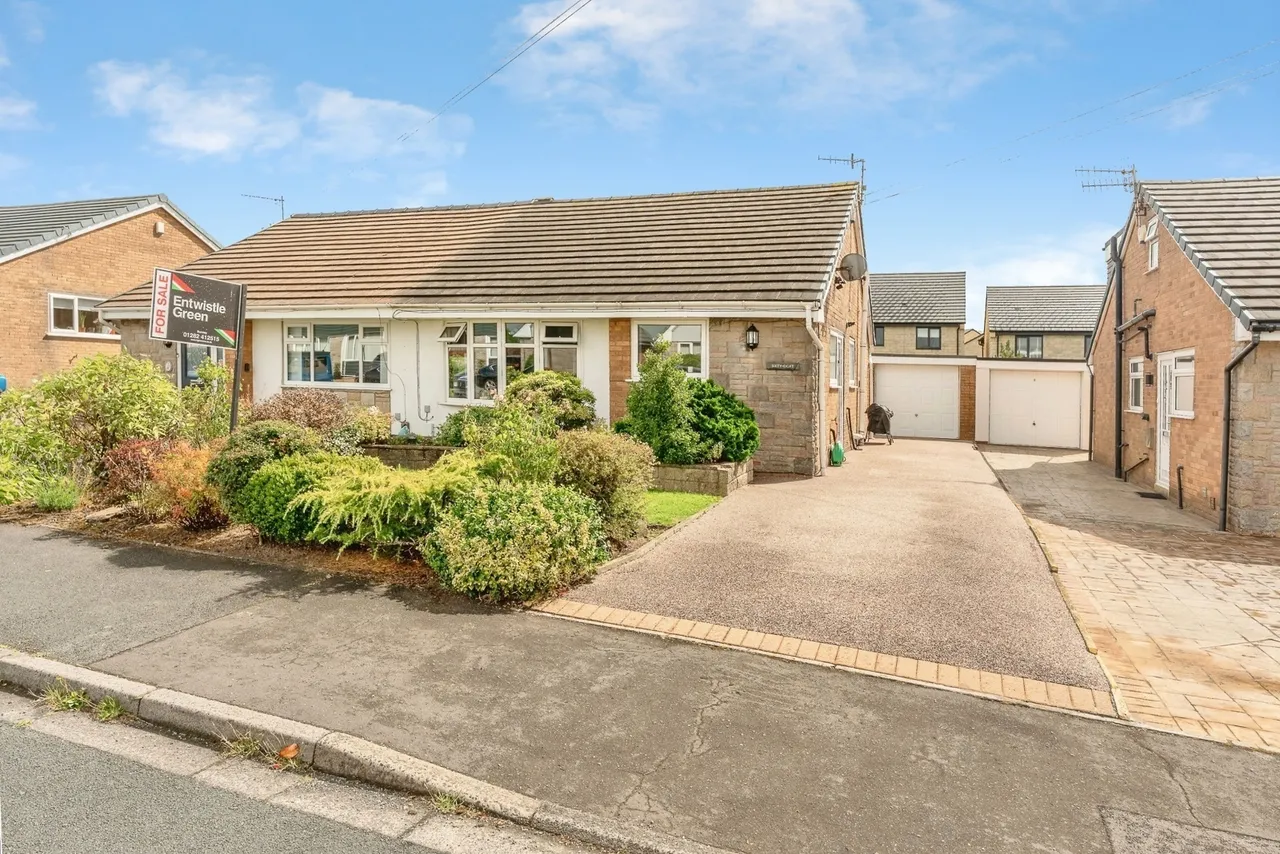 2 bed house for sale, Richmond Avenue, Burnley, BB10