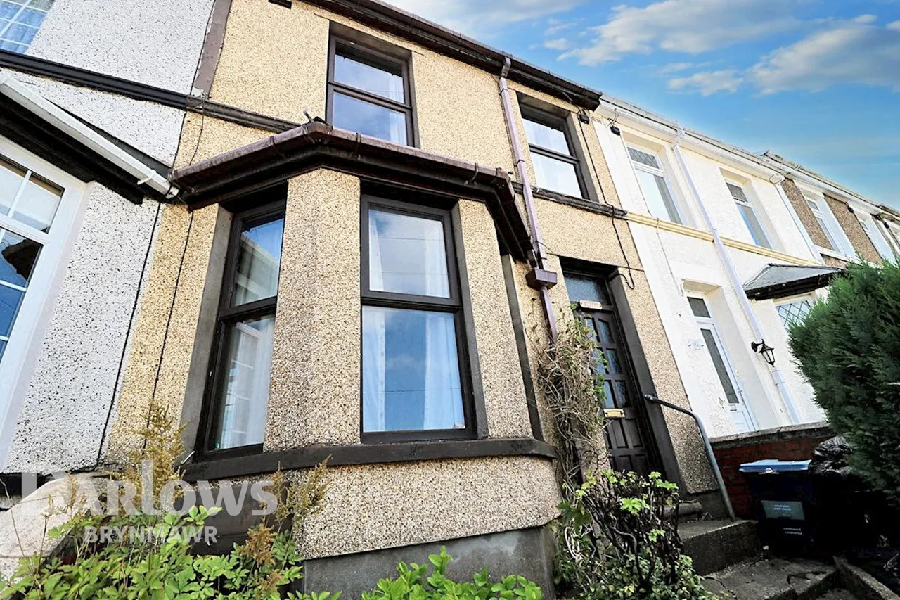 3 bed house for sale, Ashvale, Tredegar