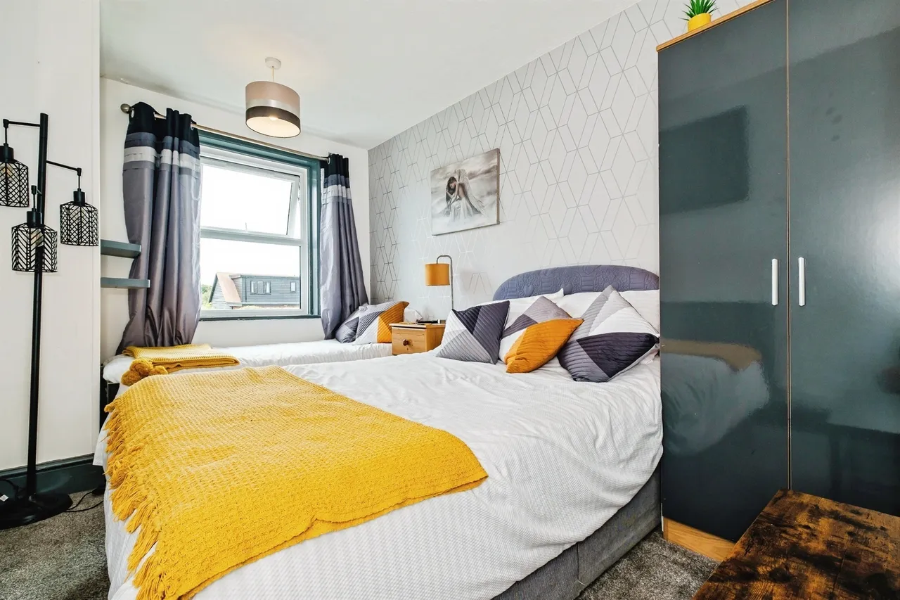 Lyndhurst Road, Worthing, photo 8