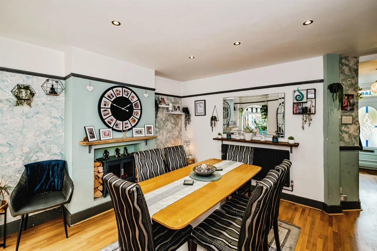 Lyndhurst Road, Worthing, photo 6