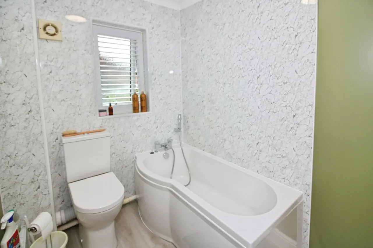 New Milton, BH25, photo 9