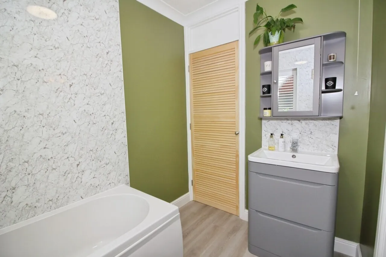 New Milton, BH25, photo 8