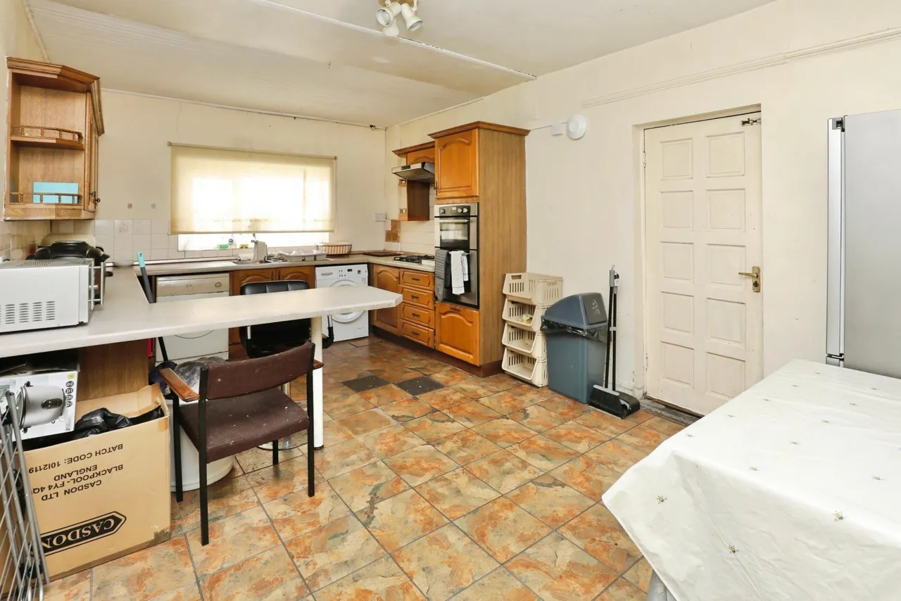 Prince Alfred Road, Liverpool, L15, photo 5