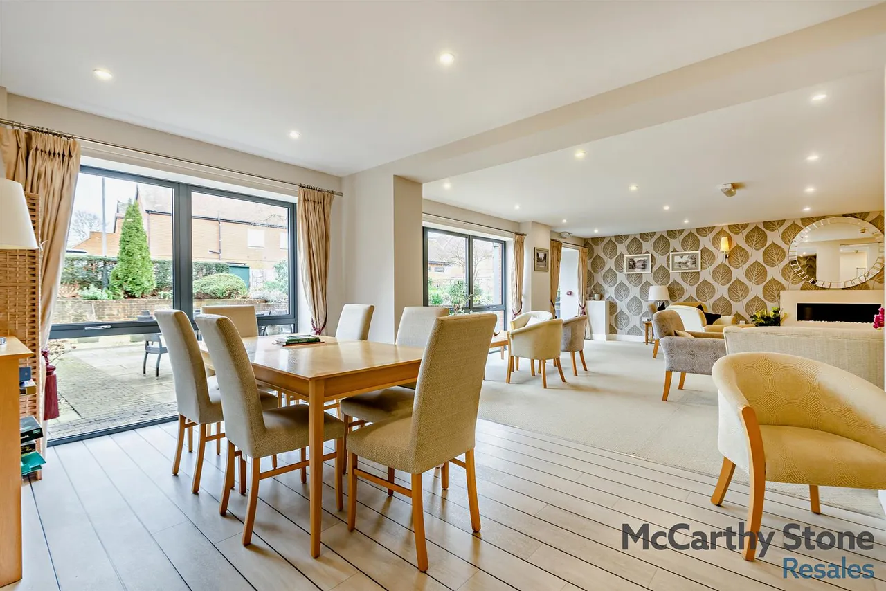 St. Margarets Way, Midhurst, GU29, photo 18