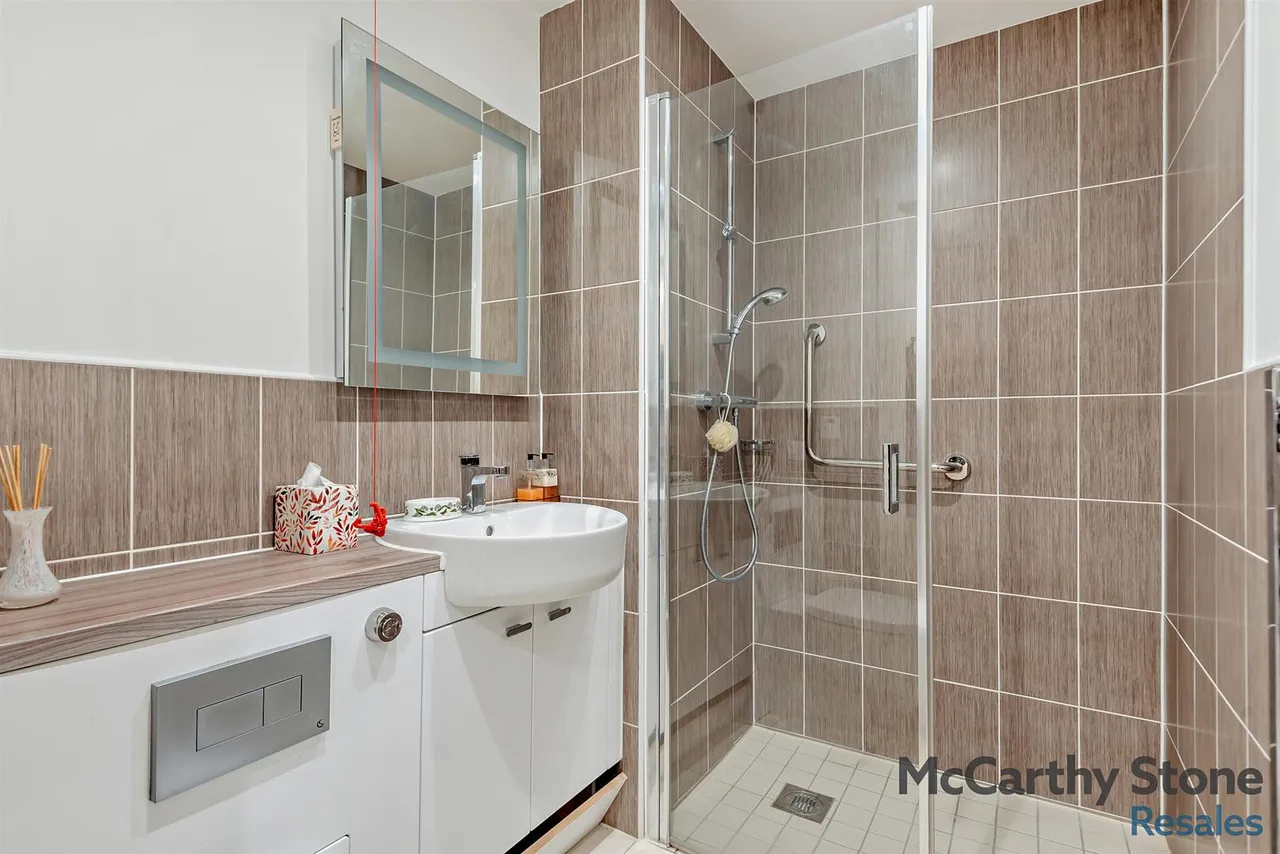 St. Margarets Way, Midhurst, GU29, photo 13