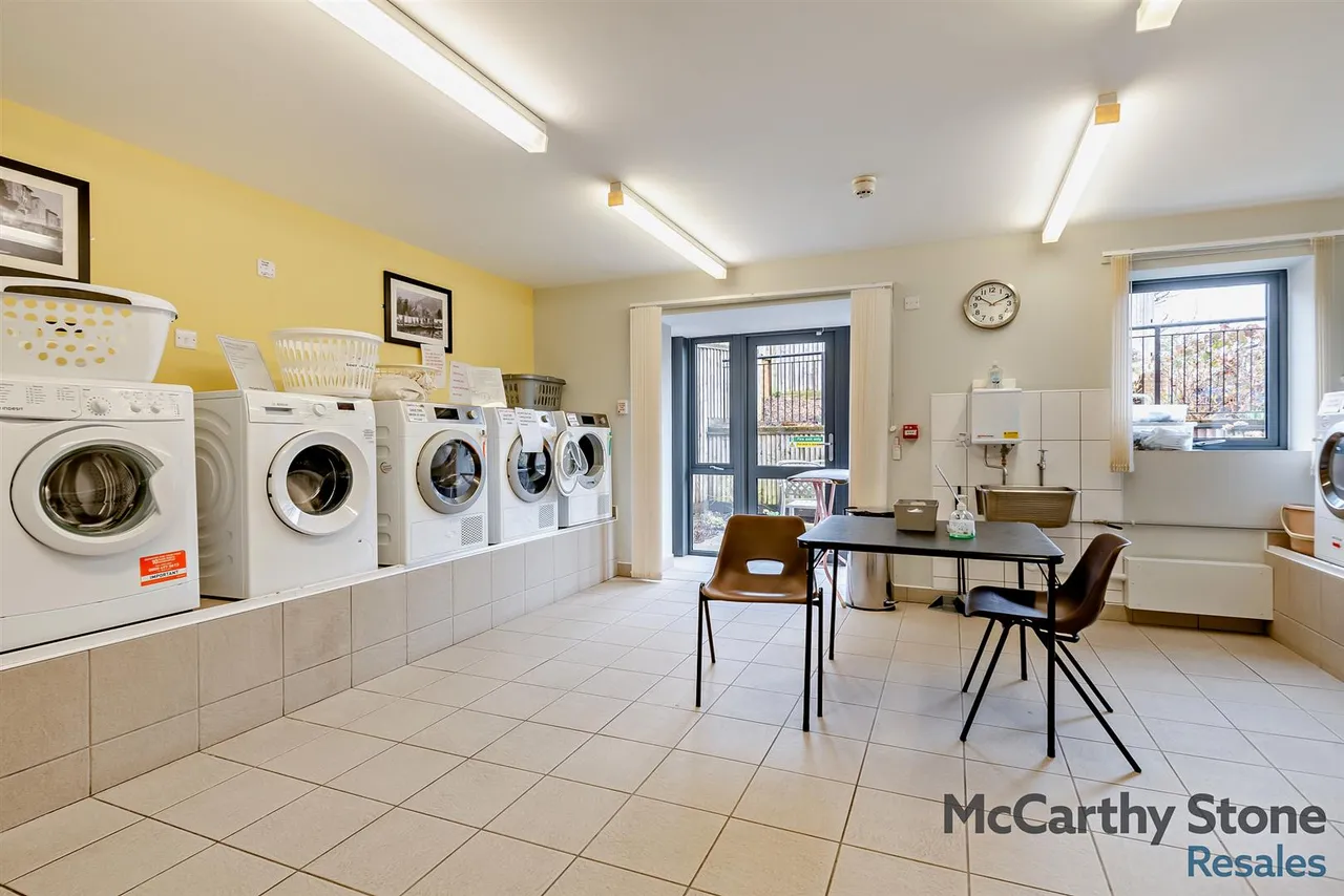 St. Margarets Way, Midhurst, GU29, photo 20