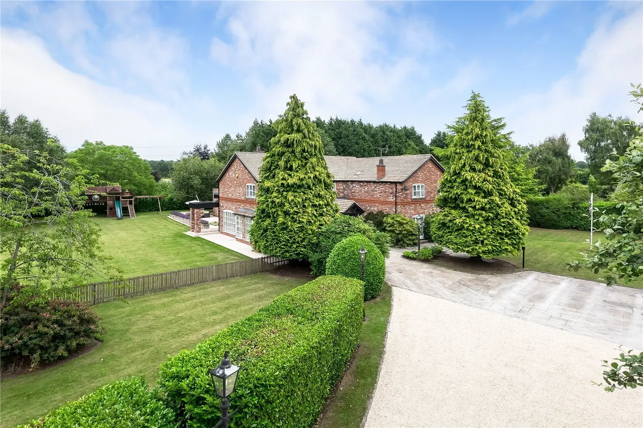 Bollington Lane, Nether Alderley, SK10, photo 28