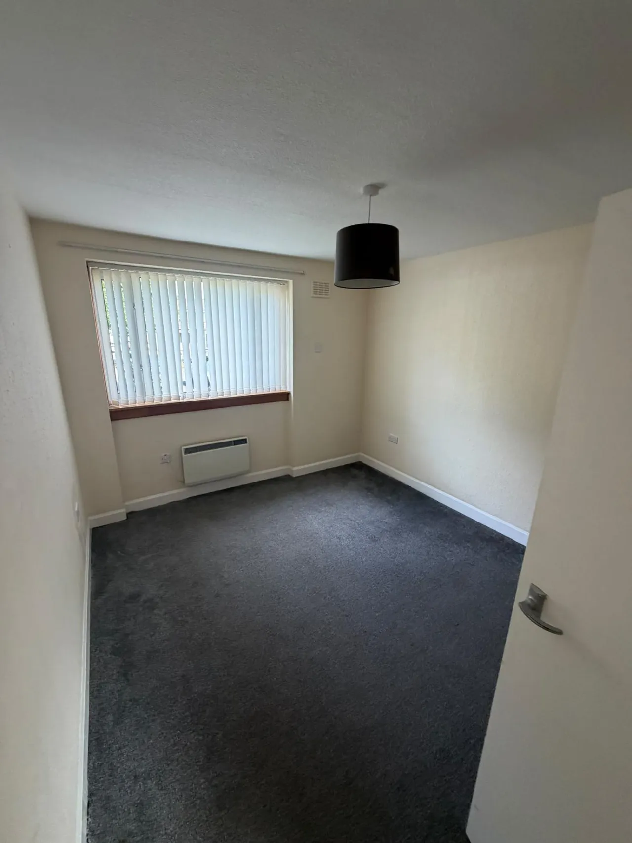 Castleton Court, Newton Mearns, G77, photo 9