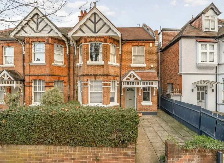 2 bed flat to rent, Brondesbury Park, Willesden Green, NW2