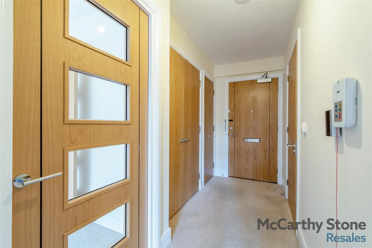Knighton Park Road, Leicester, LE2, photo 21