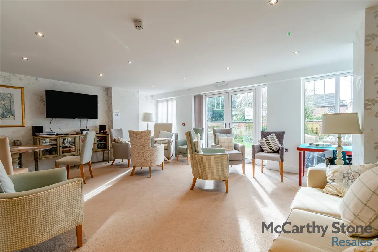 Knighton Park Road, Leicester, LE2, photo 26