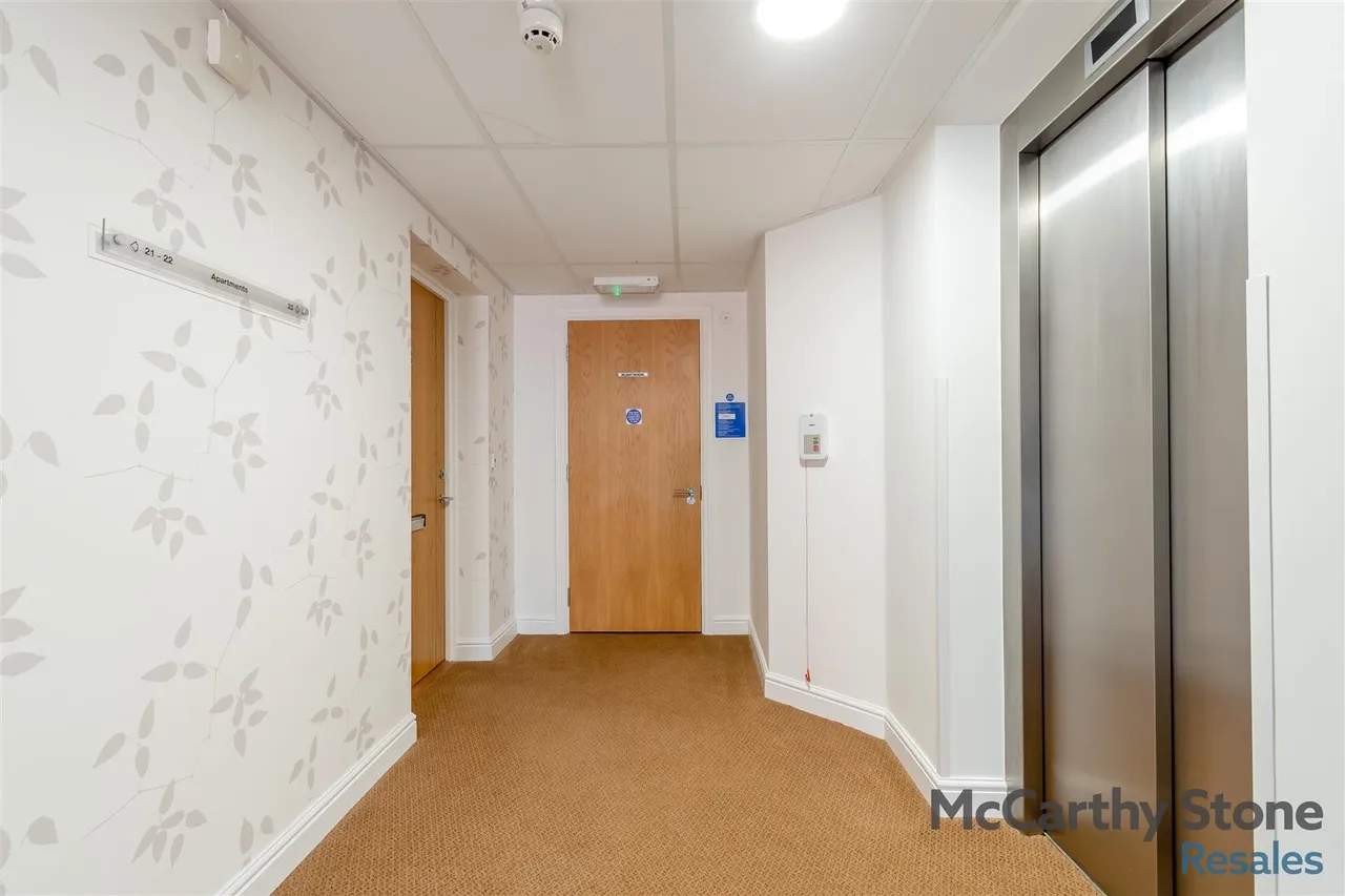 Knighton Park Road, Leicester, LE2, photo 23