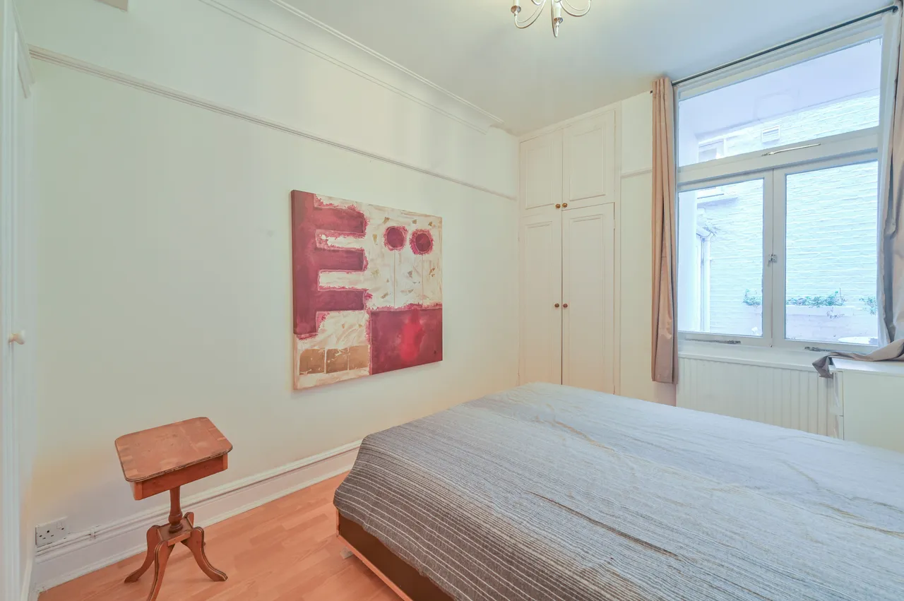 Lower Ground Floor Flat, 44 Courtfield Gardens, London, photo 7