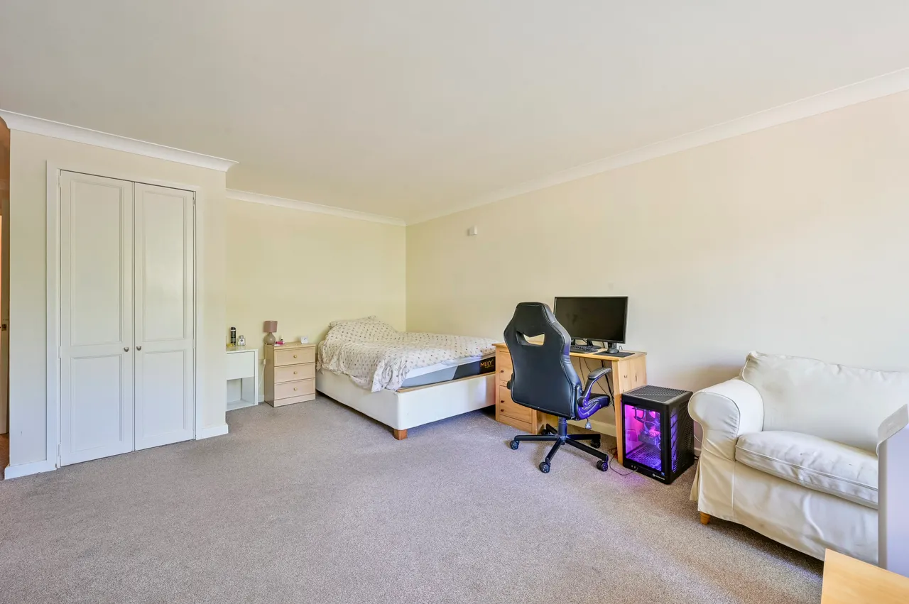 1 Boleyn Lodge, 2 Marryat Road, London, photo 4