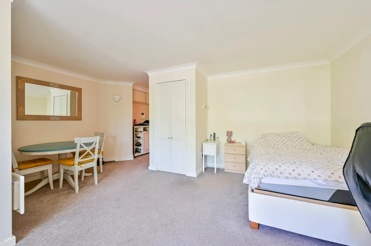 1 Boleyn Lodge, 2 Marryat Road, London, photo 12