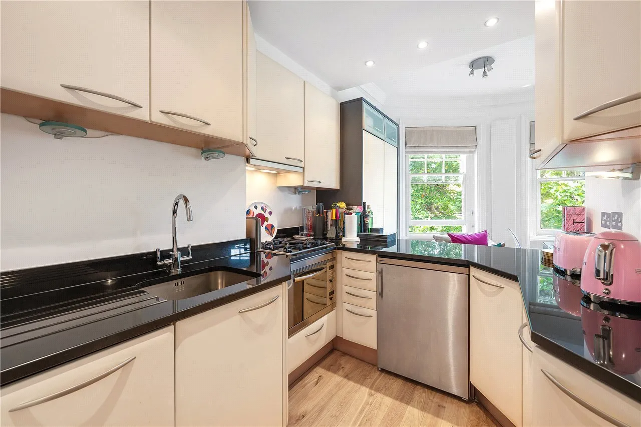 Sloane Court West, Chelsea, SW3, photo 7