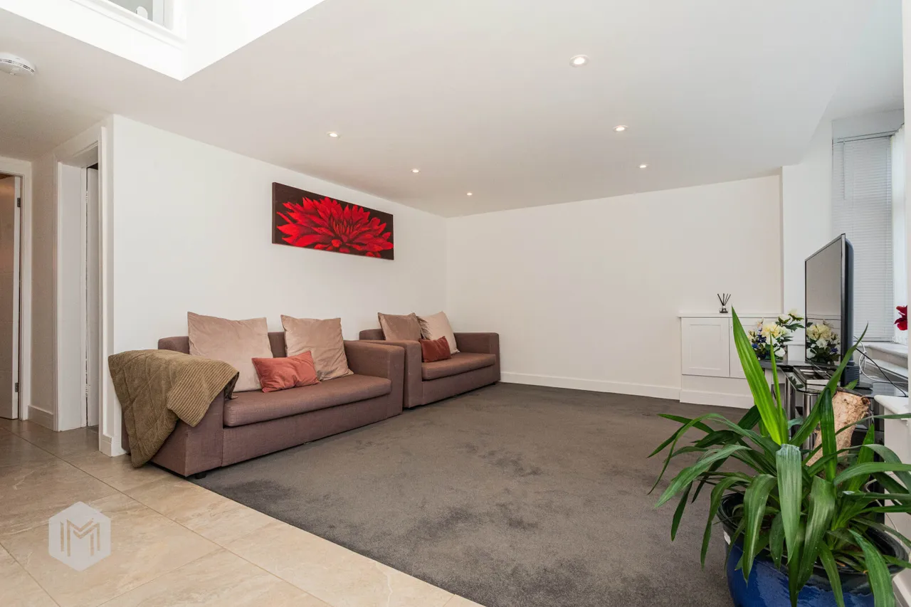 Tempest Road, Lostock, Bolton, BL6 4HS, photo 2