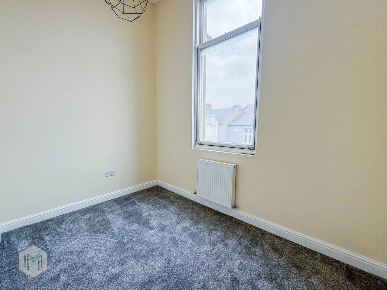 Colne Road, Burnley, BB10, photo 12