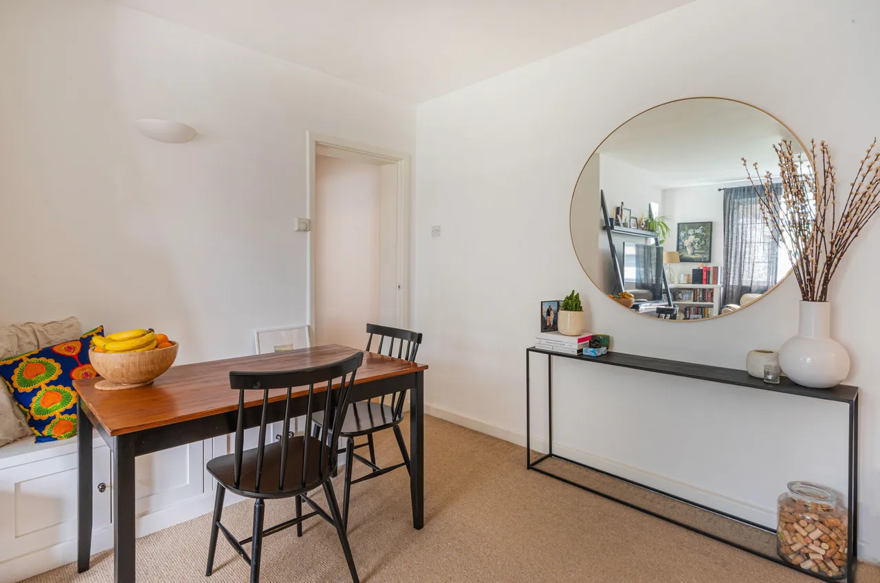 11 Dartmouth Court, Dartmouth Grove, London, photo 4