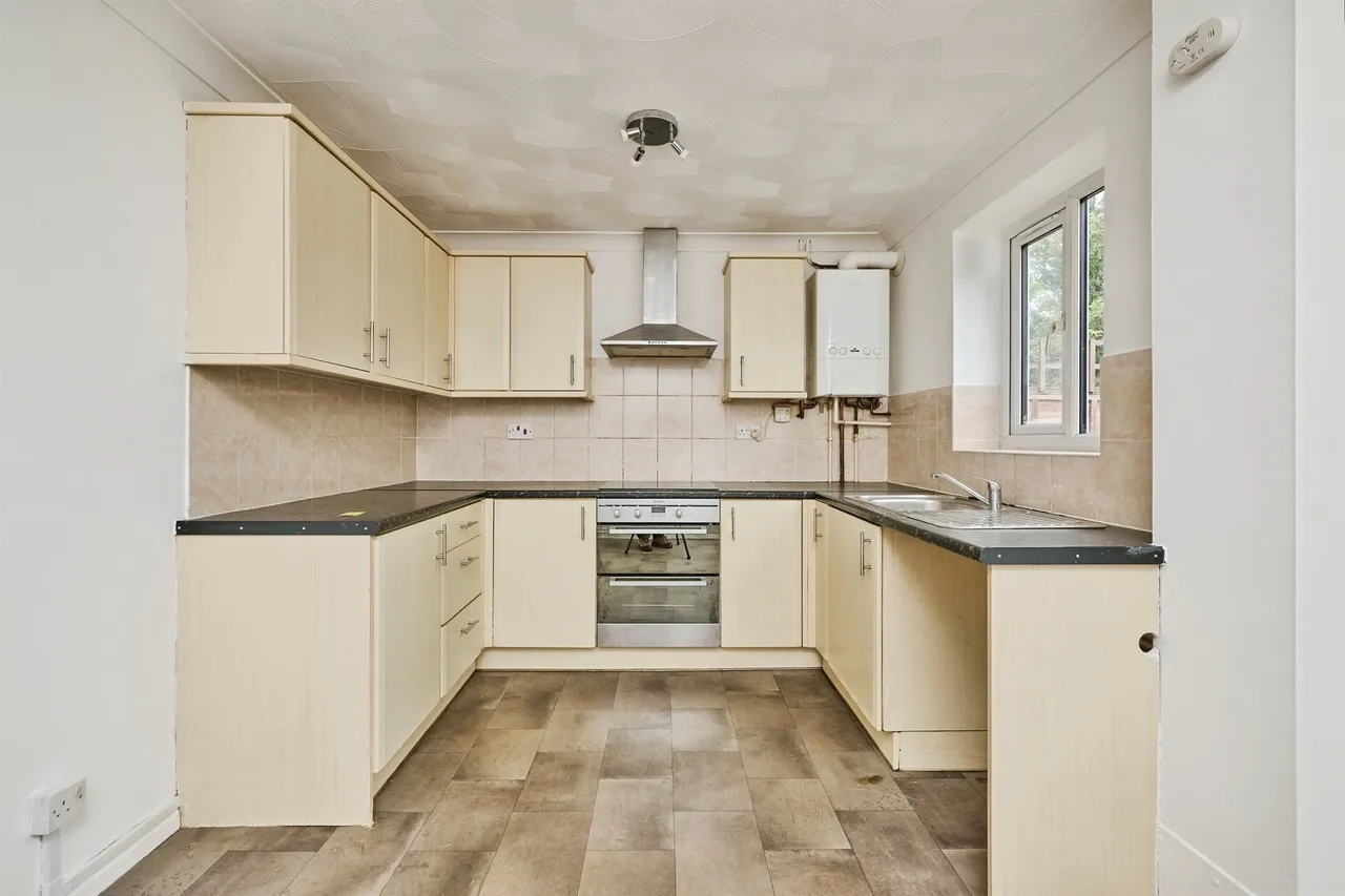 Swale Avenue, Peterborough, PE4, photo 2