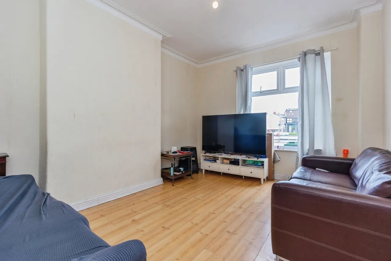 Buxton Road, Stockport, Greater Manchester, SK2, photo 2