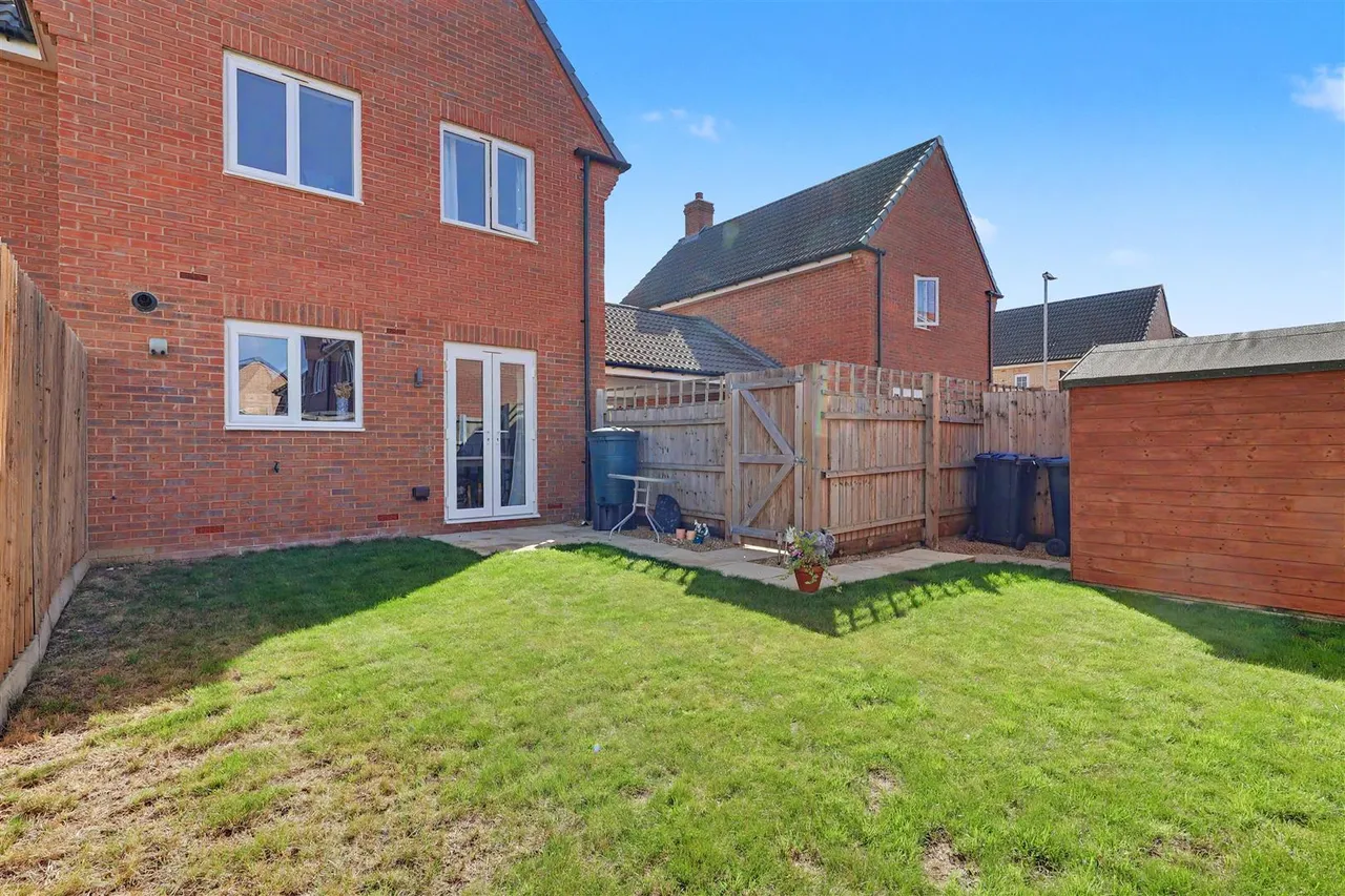Forsythia Road, Ely, CB6, photo 15
